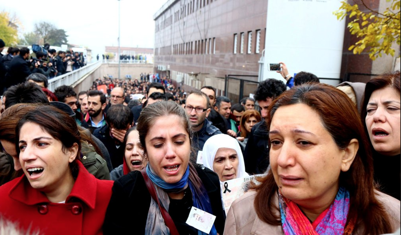 Τουρκία: 2 νέα διατάγματα αφήνουν στο δρόμο εκατοντάδες δημόσιους υπαλλήλους