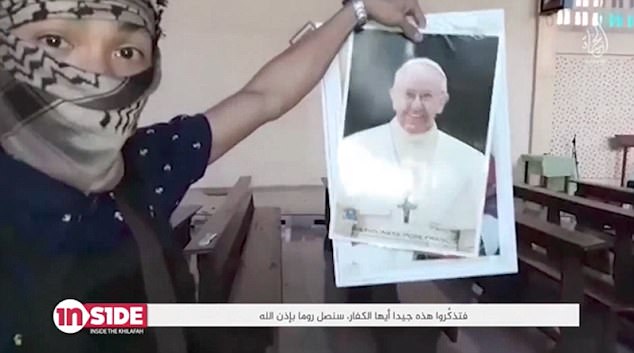 «Θα φτάσουμε στη Ρώμη»: Ο ISIS απειλεί την Ιταλία και τον Πάπα Φραγκίσκο σε νέο προπαγανδιστικό βίντεο