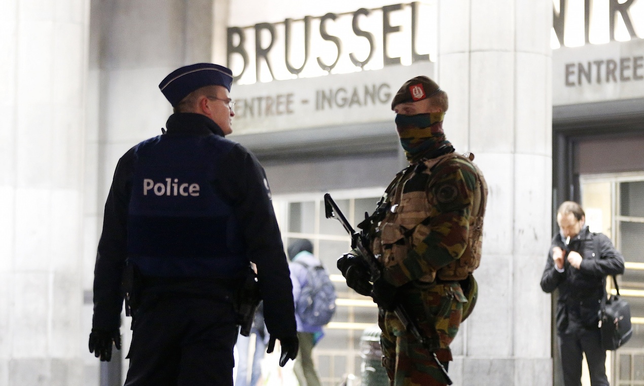 Βέλγιο: Έρευνες των αρχών για την τρομοκρατική επίθεση με μαχαίρι- Ο Ισλαμιστής είχε δύο αντίγραφα του Κορανίου