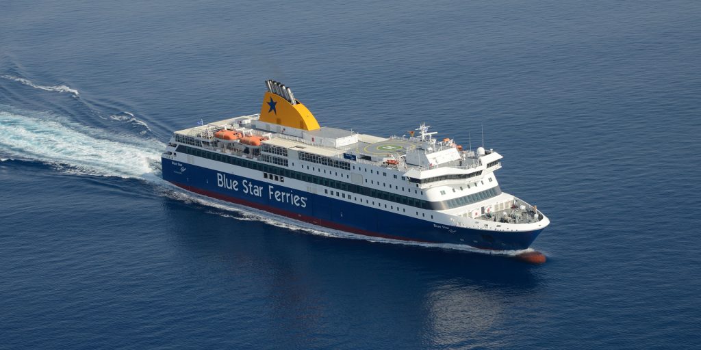 205 επιβάτες του Blue Star Patmos μεταφέρθηκαν έκτακτα στην Ίο λόγω εισροής υδάτων