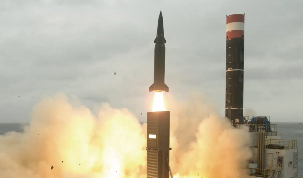Απάντηση της Νοτίου Κορέας στην Πιόνγιανγκ με βίντεο πυραυλικών δοκιμών