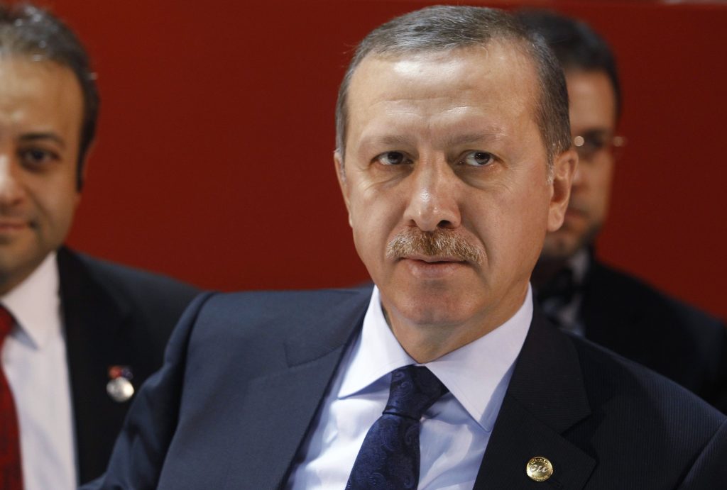 Ρ.Τ.Ερντογάν: Συνεχίζει τα παραληρήματα για να «τσιμεντώσει» την εξουσία του- Δηλώσεις με αφορμή την… «Ημέρα Νίκης»