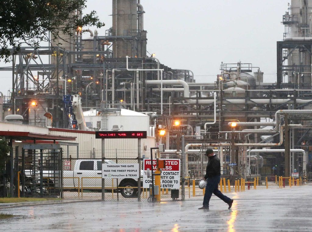Χιούστον: Εξαιρετικά επικίνδυνος ο καπνός από το χημικό εργοστάσιο όπου σημειώθηκαν οι εκρήξεις