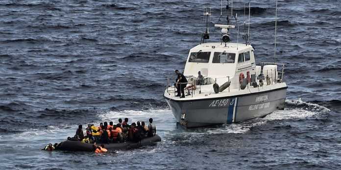Πάνω από 200 παράνομοι μετανάστες έφτασαν σε ένα 24ωρο στη Λέσβο – Τους συνόδευσαν πλωτά του Λ.Σ.