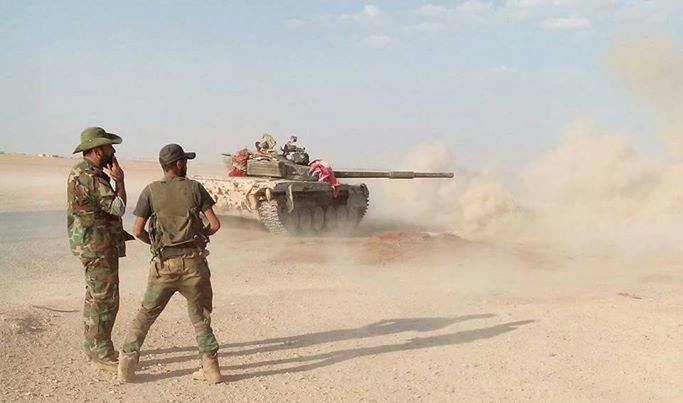 Στα 40 χλμ. από την Deir ez-Zor ο συριακός Στρατός – Συνεχές σφυροκόπημα της ISIS από την RuAF (βίντεο από τις μάχες)
