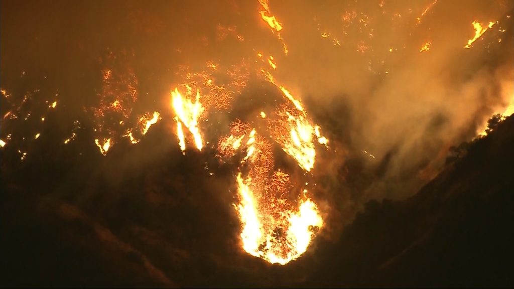 Λος Άντελες: Δέσμιο της πύρινης και καταστροφικής λαίλαπας- Κήρυξη εκτάκτου ανάγκης (φωτό, βίντεο)