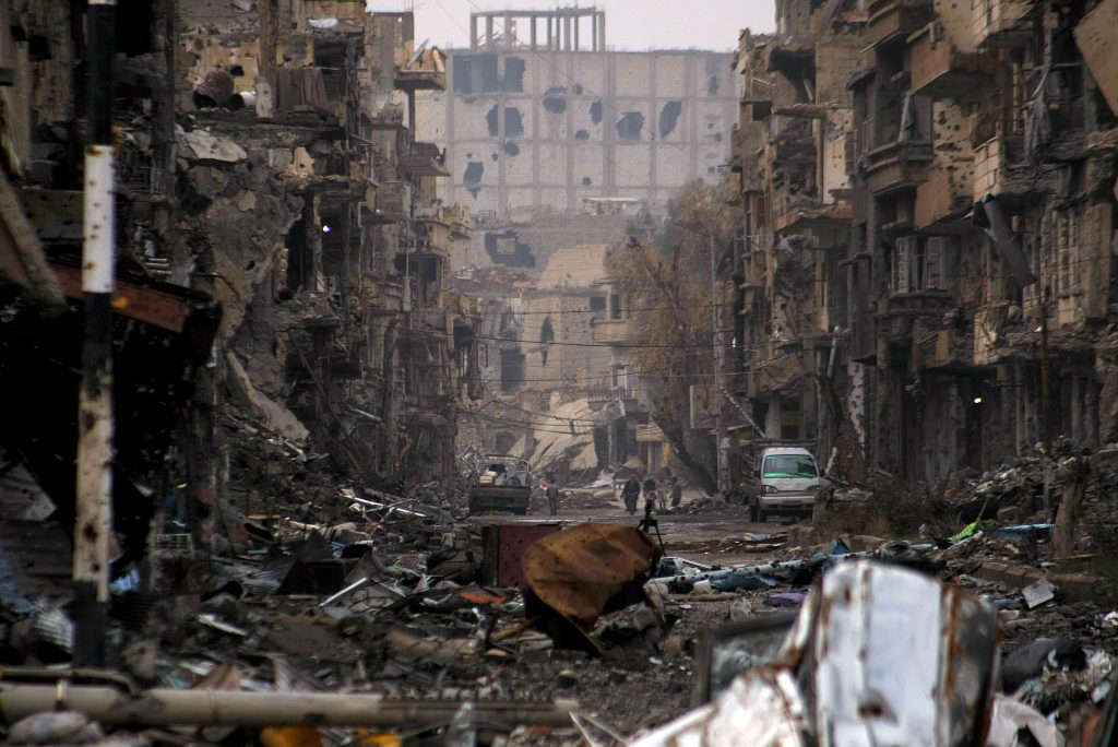 Ράκα: Η πρωτεύουσα του ISIS προ της κατάρρευσης- Δείτε τη κατεστραμμένη πόλη από drone (βίντεο)