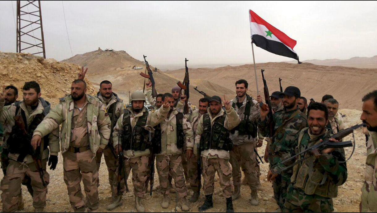 Ο στρατός της Συρίας ανακατέλαβε από μαχητές του ISIS πετρελαιοπηγές της Ντέιρ αλ-Ζορ