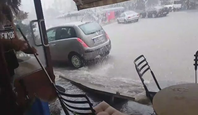 Ισχυρή βροχόπτωση στην Ήπειρο – «Ποτάμια» οι δρόμοι (βίντεο)