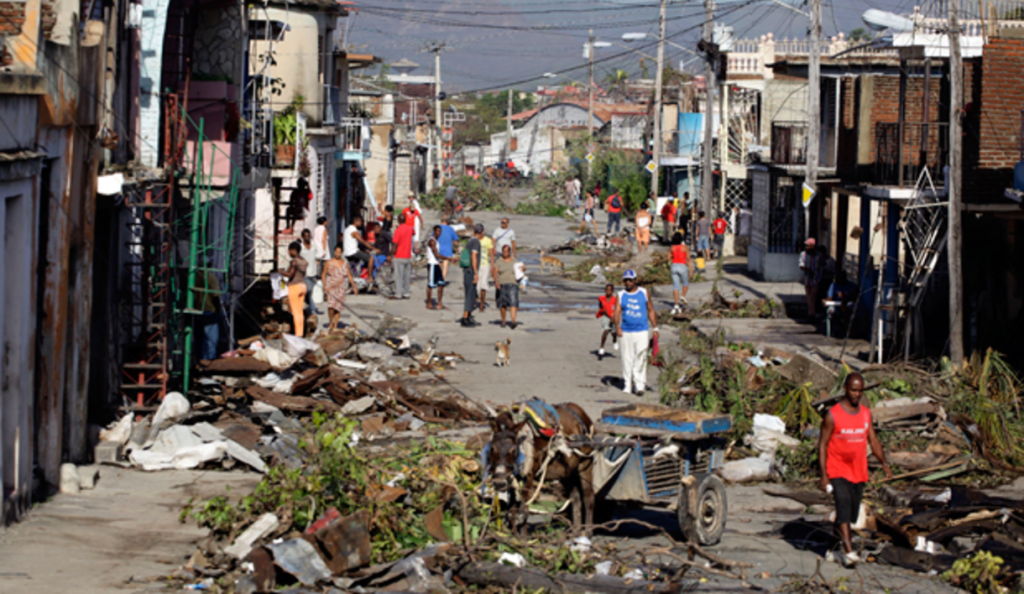 Κούβα: Εικόνες από πεδίο μάχης μετά το πέρασμα του τυφώνα Ίρμα (φωτό)