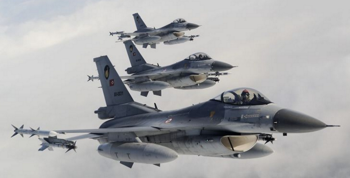 Μπαράζ παραβιάσεων από την τουρκική Αεροπορία με τρεις εμπλοκές