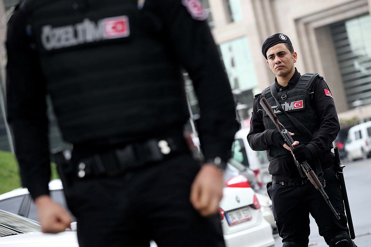 25 ύποπτοι υπό κράτηση στην Κωνσταντινούπολη για σχέσεις με τον ISIS