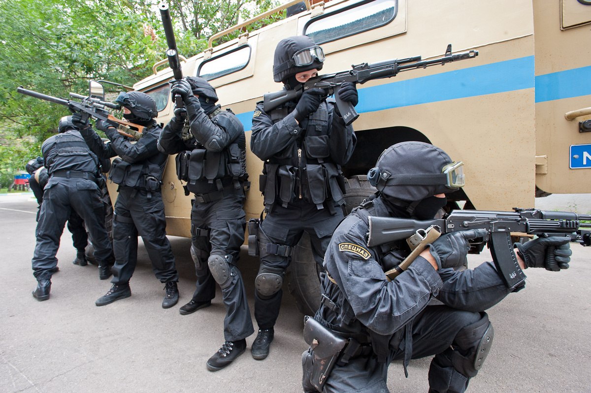 Συναγερμός στη Μόσχα – Οι ρωσικές Υπηρεσίες Ασφαλείας «χτενίζουν» την πόλη για εμπρηστικούς μηχανισμούς (φωτό, βίντεο)