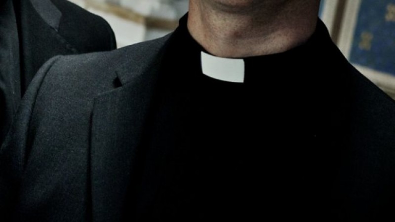 Αποκάλυψη πρώην καθολικού ιερέα: Η αποχή από την ερωτική πράξη είναι η αιτία για την κακοποίηση παιδιών