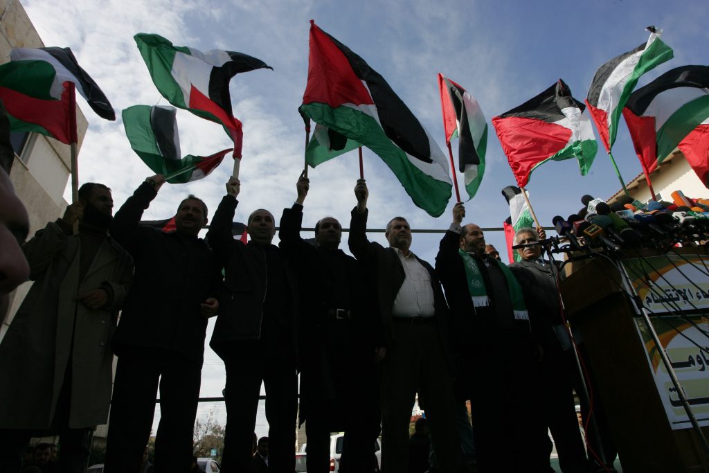Αναθέρμανση στις σχέσεις Χαμάς και Φατάχ- Συνομιλίες για τη διενέργεια εκλογών στην Παλαιστίνη