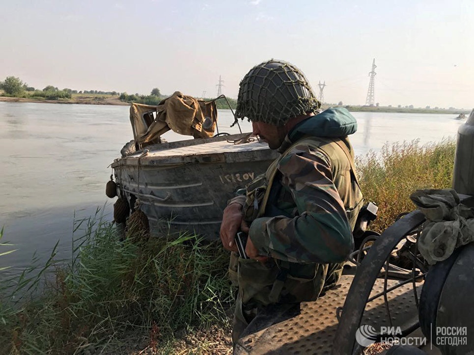 Βίντεο: Ο συριακός Στρατός διασχίζει για πρώτη φορά τον ποταμό Ευφράτη στην Deir Ezzor!