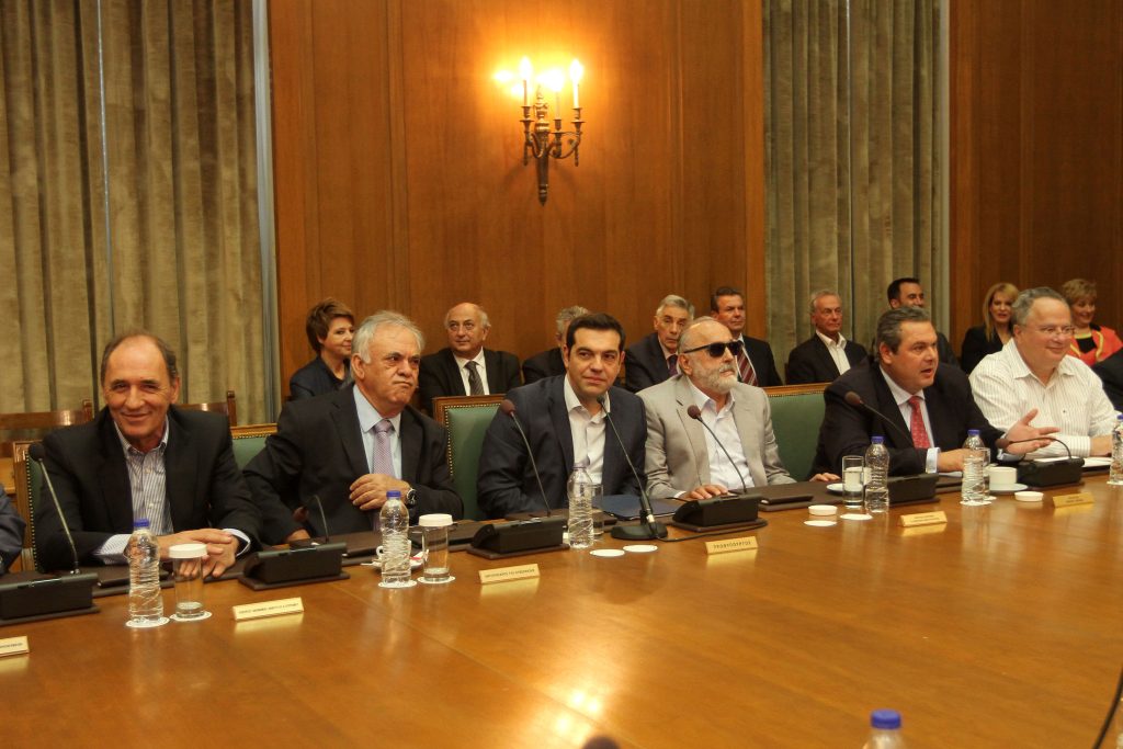 Σήμερα το υπουργικό συμβούλιο: Οικονομία, επενδίσεις και Σαρωνικός τα κύρια θέματα