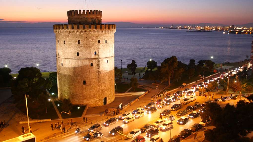The Telegraph: Αναδεικνύει όλα τα θετικά στοιχεία της τουριστικής Θεσσαλονίκης