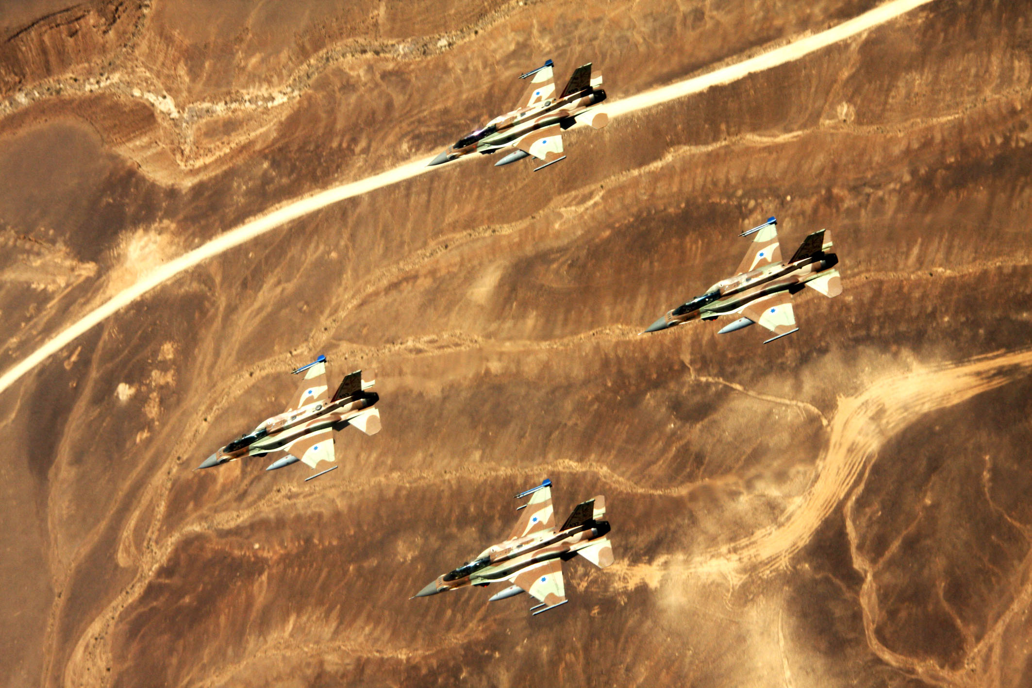 Η ισραηλινή Αεροπορία βομβάρδισε θέσεις της Χεζμπολάχ στο Λίβανο