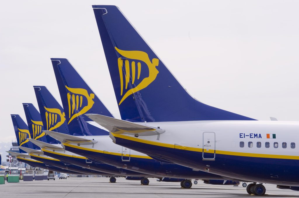 Ryanair: Αύξηση μισθών και μπόνους σε πιλότους ως «φραγμός» στις ακυρώσεις πτήσεων