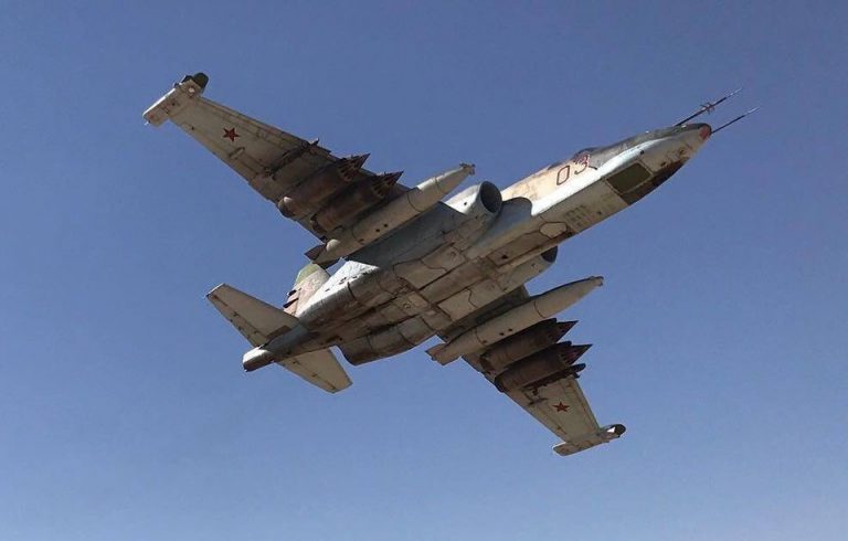 Ρωσικό ΥΠΑΜ προς ΗΠΑ: «Θα βομβαρδίσουμε τις δυνάμεις σας εάν επιτεθείτε σε Σύρους ή Ρώσους στρατιώτες»!  (βίντεο)
