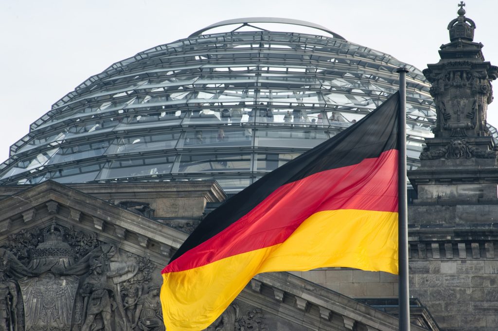 DW: Οι νέοι Γερμανοί βουλευτές… «φλερτάρουν» με το Grexit