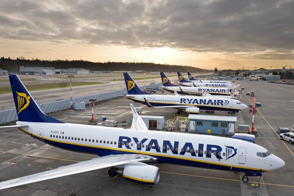 Ζημιά 25 εκατ.ευρώ και μπαράζ ακυρώσεων στην Ryanair
