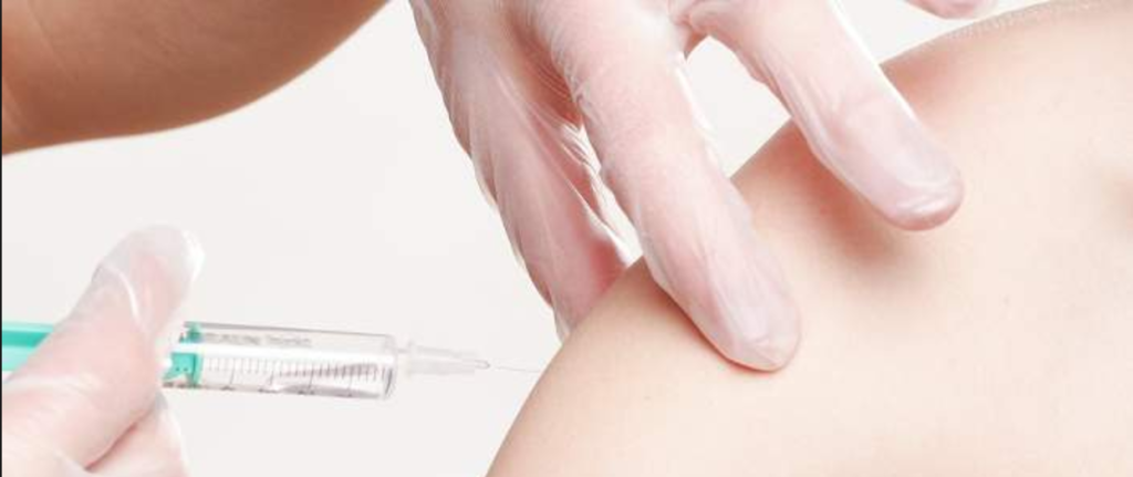 Σε επιδημική έξαρση η ιλαρά στην Ελλάδα – Ποιοι πρέπει να εμβολιαστούν