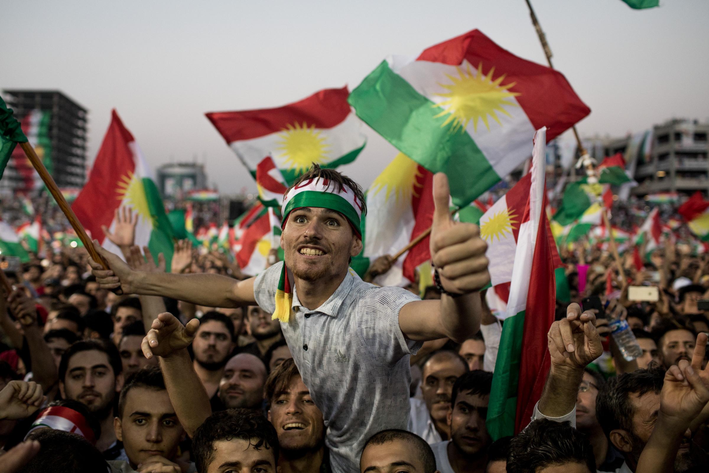 Συντριπτική νίκη του «ΝΑΙ» στο δημοψήφισμα του ιρακινού Κουρδιστάν- Τουρκία και Ιράκ ετοιμάζουν «απάντηση» (φωτό)