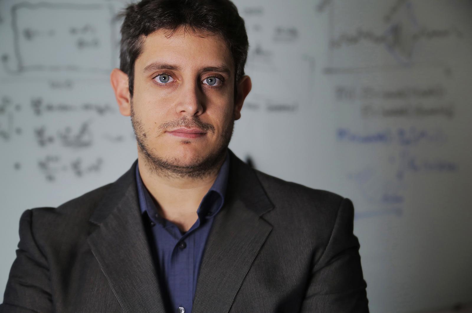 «Minority Report»: Έλληνας μηχανικός του ΜΙΤ δημιούργησε τον αλγόριθμο που προβλέπει ακραία γεγονότα