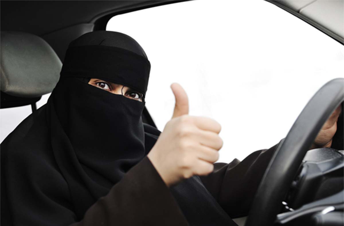 Άδεια στις γυναίκες να οδηγούν στην Σαουδική Αραβία από τον βασιλιά Σαλμάν