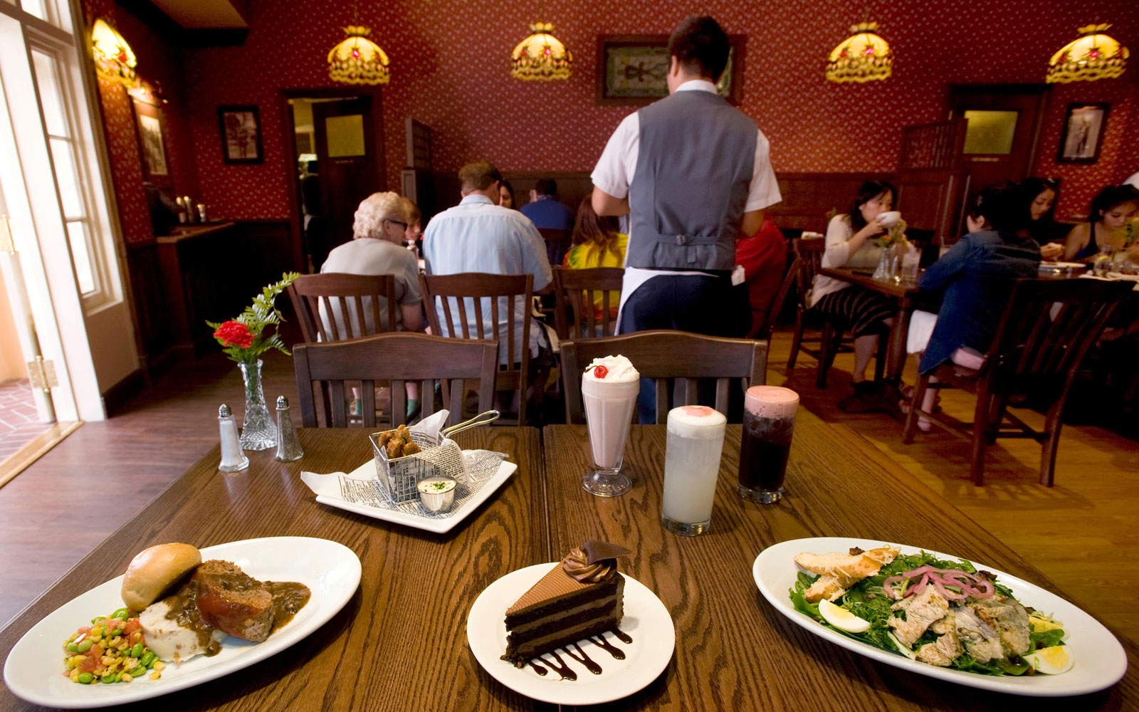 Αν βρεθείτε σε εστιατόριο αυτά είναι τα έξι πράγματα που πρέπει να γνωρίζετε
