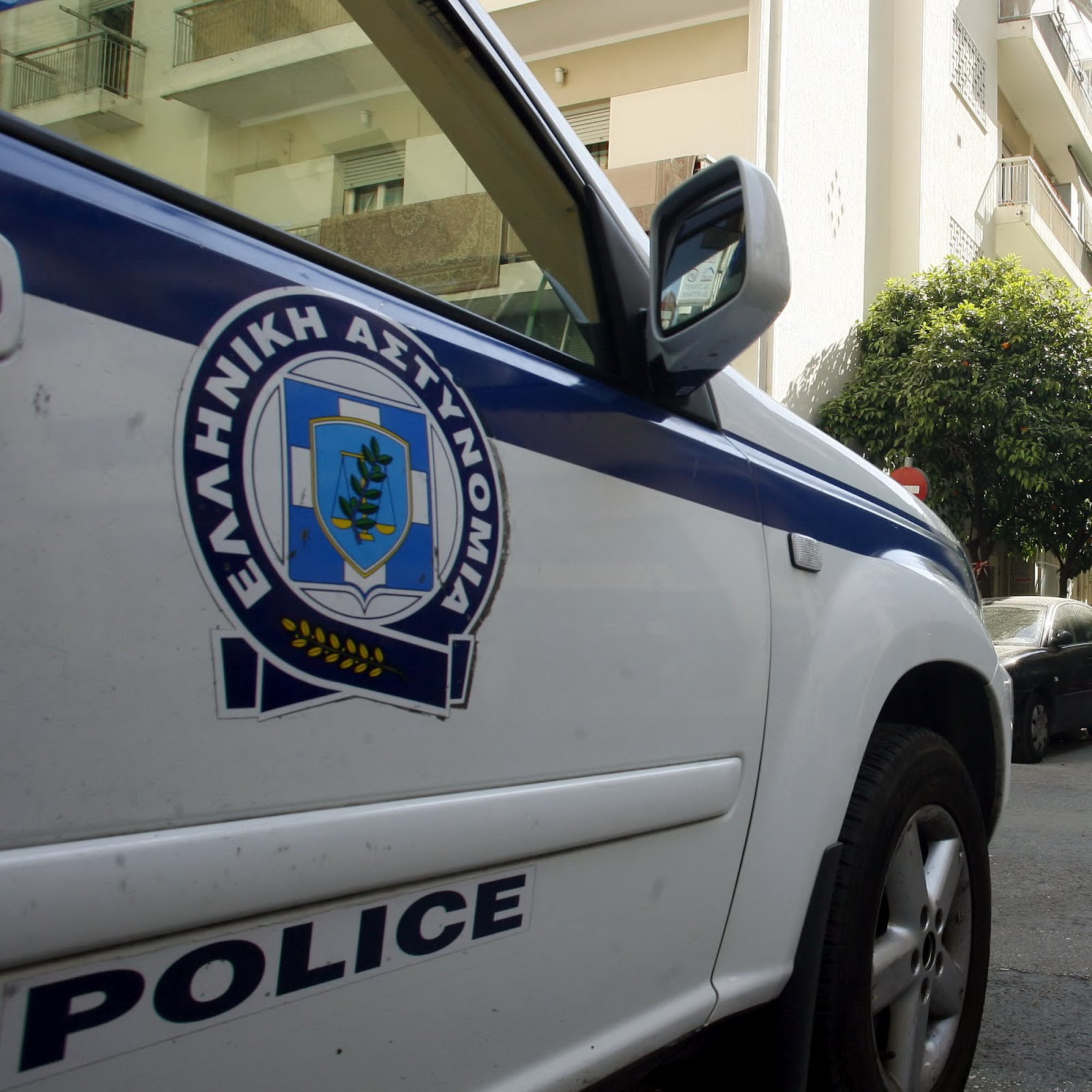 Έλληνες αστυνομικοί συνέλαβαν επικίνδυνους αλλοδαπούς σε διαφορετικές περιοχές της χώρας