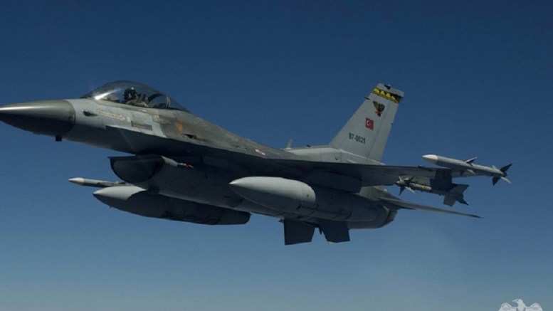 Σε 36 παραβιάσεις του εθνικού εναέριου χώρου προχώρησαν 14 τουρκικά αεροσκάφη