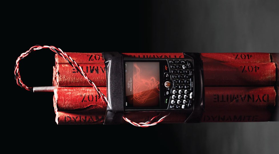 Δολοφονία του ΠτΔ Π.Παυλόπουλου και πολιτική εκτροπή ο στόχος της  τηλεχειριζόμενης βόμβας στην Κόρινθο;