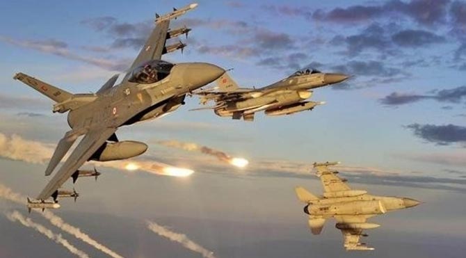 Δεκάδες παραβιάσεις από τουρκικά μαχητικά στο Αιγαίο: Σχηματισμοί από F-16 και CN-235
