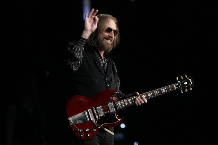 «Έφυγε» ο Αμερικανός τραγουδιστής Tom Petty σε ηλικία 66 ετών