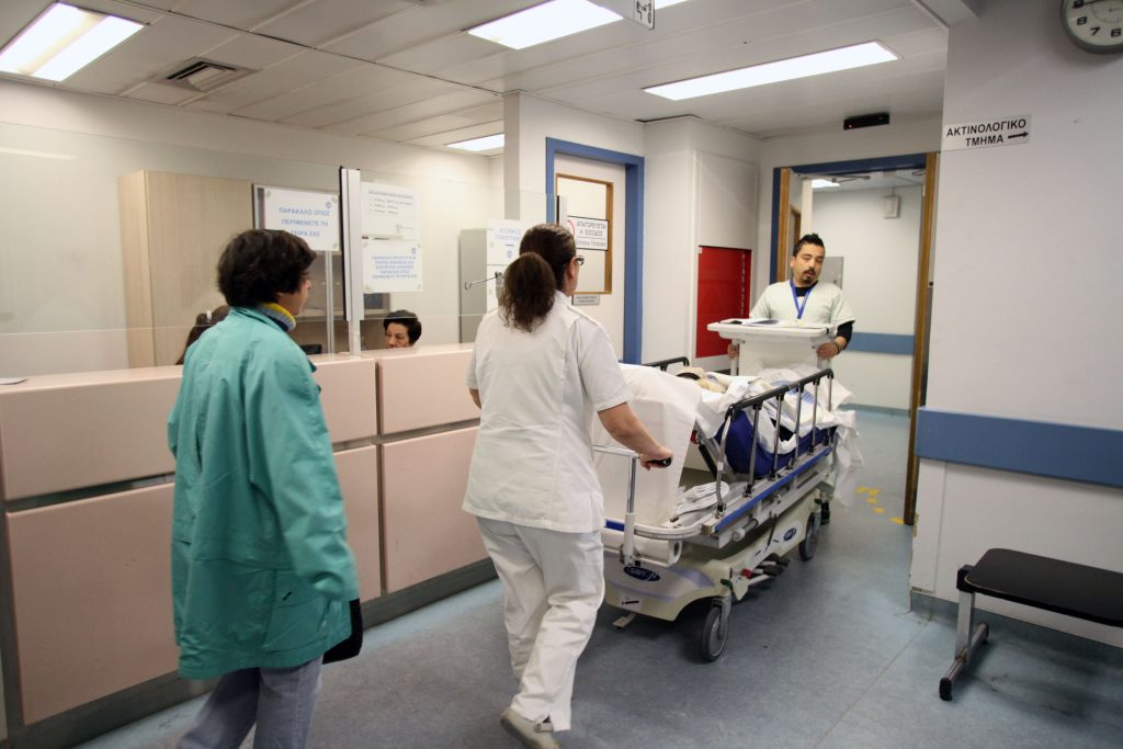 Νοσηλευτές: Ζητούν διευκρινίσεις από το Υπουργείο Υγείας