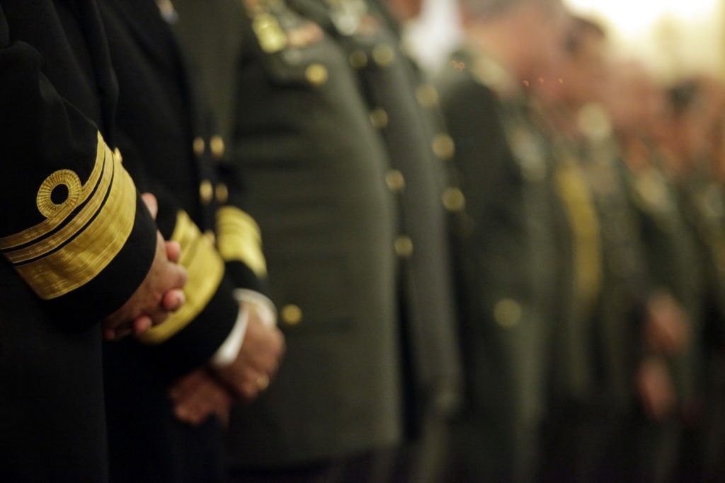 «Ψαλίδι» εώς και 1.000 ευρώ στις συντάξεις των στρατιωτικών όλων των σωμάτων