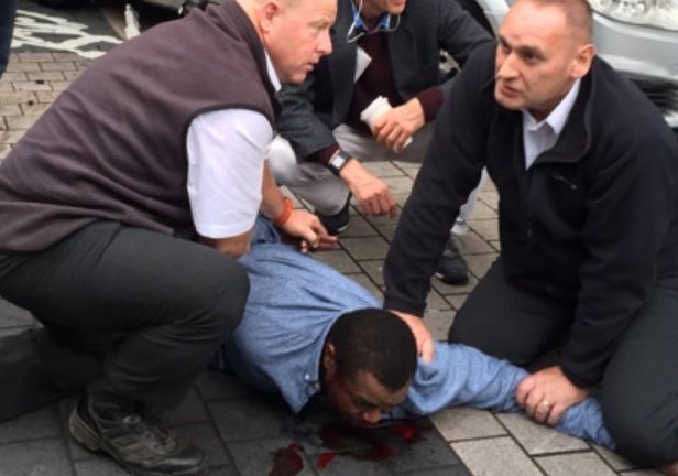Βρετανία: Όχημα έπεσε πάνω σε πεζούς σε μουσείο του Λονδίνου – 11 τραυματίες  (φωτό, βίντεο) (upd)