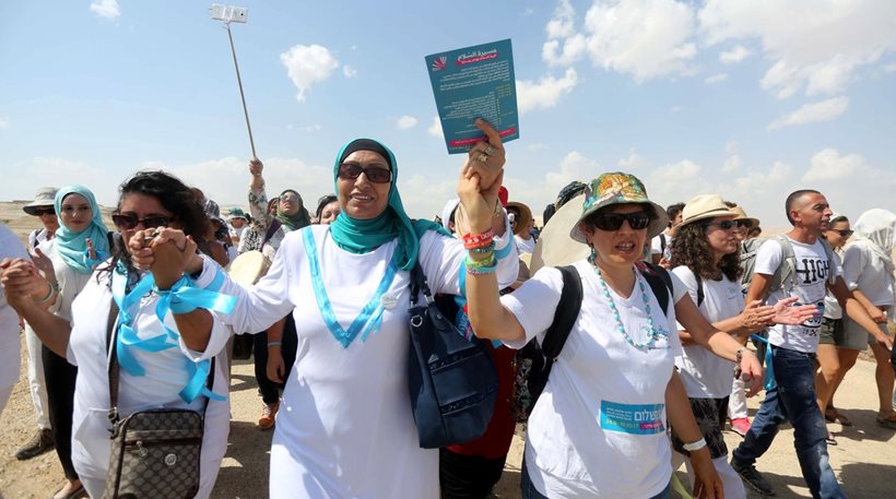 Πορεία ειρήνης πραγματοποίησαν γυναίκες από το Ισραήλ και την Παλαιστίνη