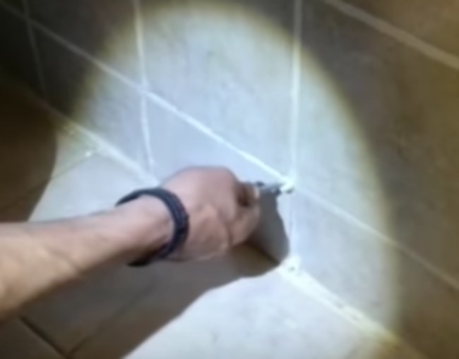 Πιερία: Έκρυβαν χασίς στον… τοίχο! (φωτό, βίντεο)
