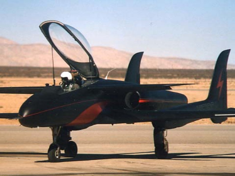 ARES: Το ελαφρύ επιθετικό αεροσκάφος του Burt Rutan το οποίο  ήταν πολύ «ριζοσπαστικό» για την USAF