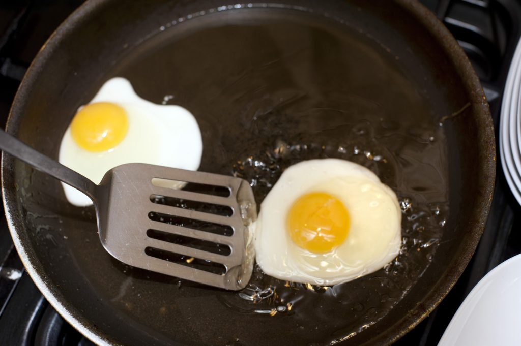 Σας αρέσουν τα αυγά; – Δείτε τον υγιεινό τρόπο για να τα τρώτε