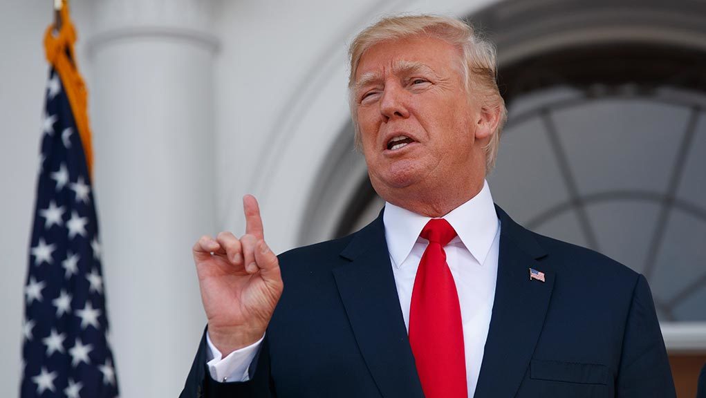 Ο Ν.Τραμπ υπέγραψε διάταγμα για την κατάργηση του Obamacare