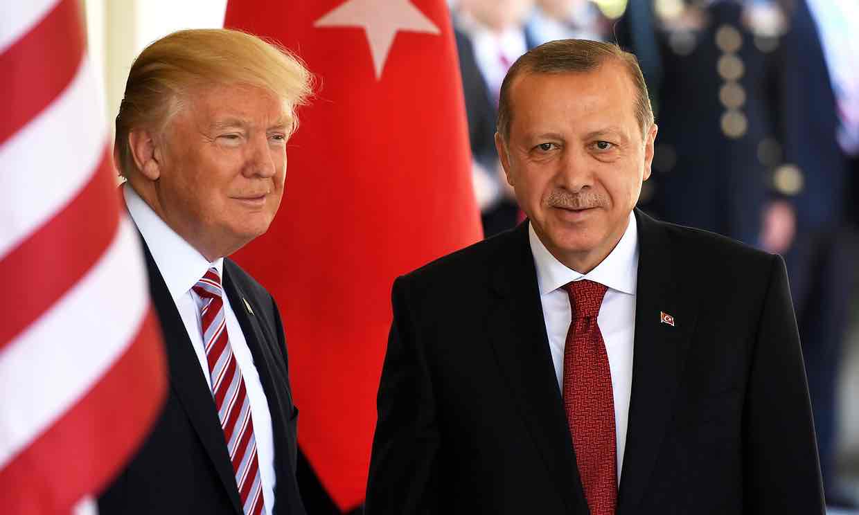 Ευθύνες Ρ.Τ. Ερντογάν στον απερχόμενο Αμερικανό πρέσβη για την χειροτέρευση των σχέσεων Τουρκίας-ΗΠΑ