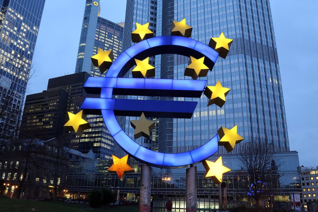 Διχογνωμία στις τάξεις της ΕΚΤ για τη συνέχιση του προγράμματος QE