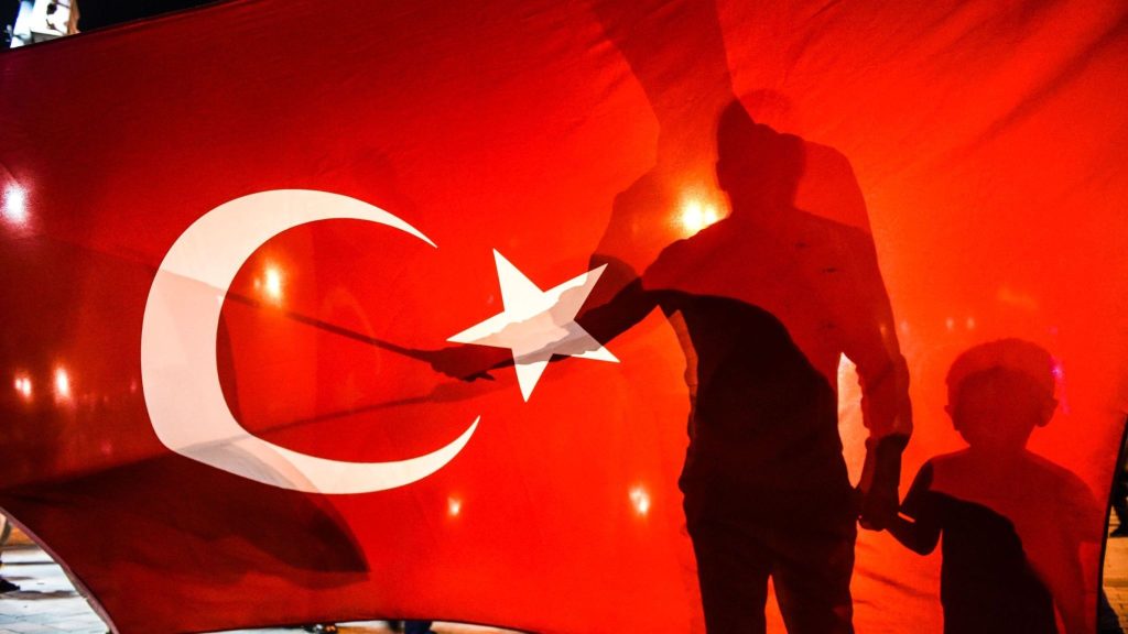 «Ορδές» Τούρκων διπλωματών και αξιωματούχων πασχίζουν να… λάβουν άσυλο στη Γερμανία
