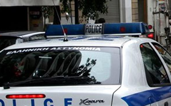 Στα «χέρια» της αστυνομίας δυο άτομα που κατηγορούνται για κλοπές σε περιοχές της Αττικής