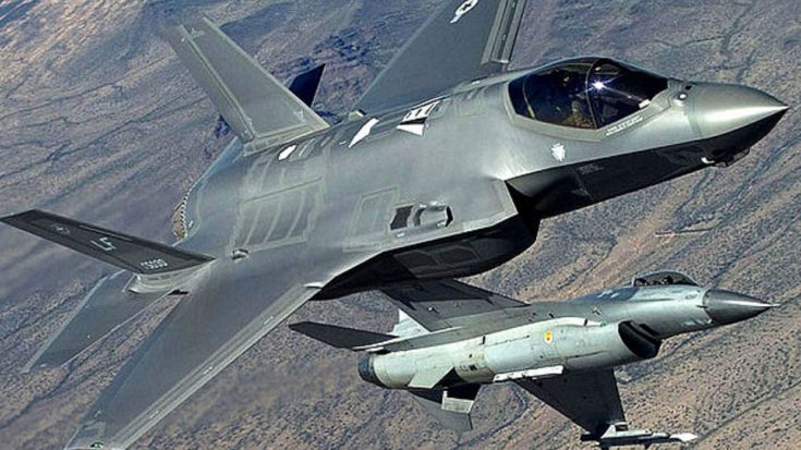 Τι θα μπορούσε να αγοράσει η Ελλάδα για την άμυνά της αντί να δώσει 2,4 δισ. για «αναπαλαίωση» των F-16